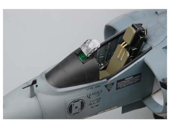 Британский истребитель-бомбардировщик Hawker Harrier AV-8B Harrier II — изображение 15