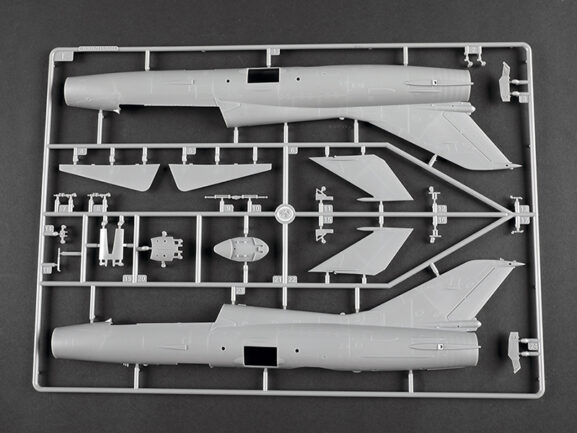 Китайский учебно-тренировочный истребитель Chengdu JJ-7 — изображение 3