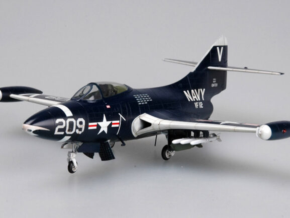 Американский палубный истребитель Grumman F9F-2 Panther — изображение 6