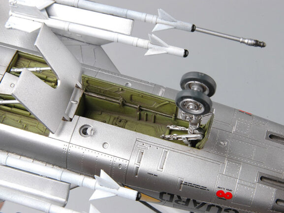 Американский истребитель North American F-100C Super Sabre (1:48) — изображение 12