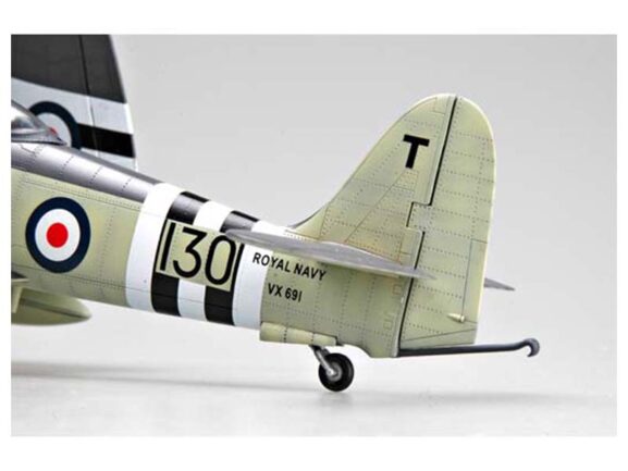 Британский истребитель Hawker Sea Fury FB.II — изображение 8