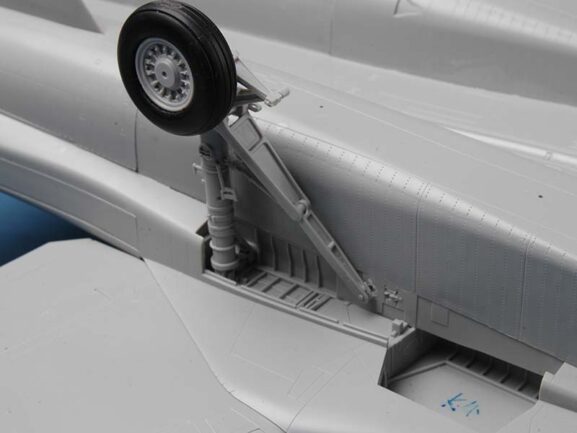 Палубный истребитель F-14D Super Tomcat (1:32) — изображение 19