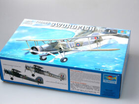 Британский палубный бомбардировщик-торпедоносец Fairey Swordfish Mk.I (1:32)