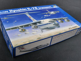 Военно-транспортный самолет Ил-76 (Trumpeter)