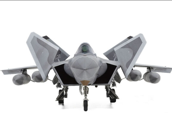 Китайский истребитель Chengdu J-20 (Mighty Dragon) (1:48) — изображение 13