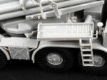 Пусковая установка 9П140 РСЗО 9К57 Ураган (ЗИЛ-135ЛМ) (Trumpeter) — изображение 10