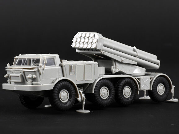 Пусковая установка 9П140 РСЗО 9К57 Ураган (ЗИЛ-135ЛМ) (Trumpeter) — изображение 9