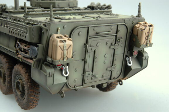Американский бронетранспортер М1131 Stryker (Страйкер) (машина огневой поддержки) — изображение 15