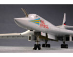 Российский сверхзвуковой стратегический бомбардировщик Ту-160 (1:72) (Trumpeter) — изображение 15