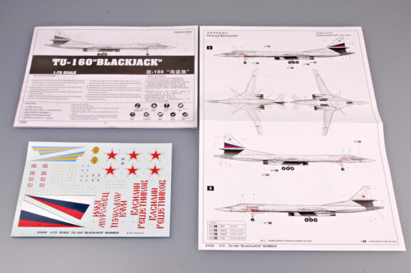 Российский сверхзвуковой стратегический бомбардировщик Ту-160 (1:72) (Trumpeter) — изображение 2