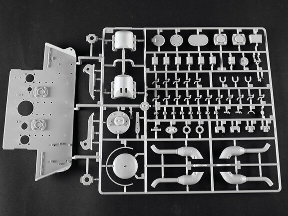 Немецкий тяжелый танк Pz.Kpfw.VI "Королевский Тигр" с башней Порше (1:16) — изображение 29