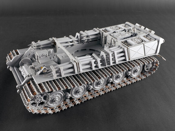 Немецкий тяжелый танк Pz.Kpfw.VI "Королевский Тигр" с башней Порше (1:16) — изображение 11