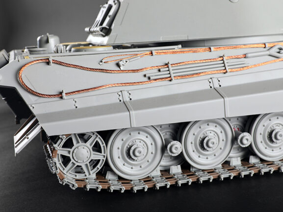 Немецкий тяжелый танк Pz.Kpfw.VI "Королевский Тигр" с башней Порше (1:16) — изображение 7
