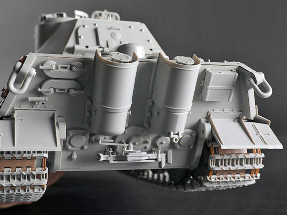 Немецкий тяжелый танк Pz.Kpfw.VI "Королевский Тигр" с башней Порше (1:16) — изображение 5