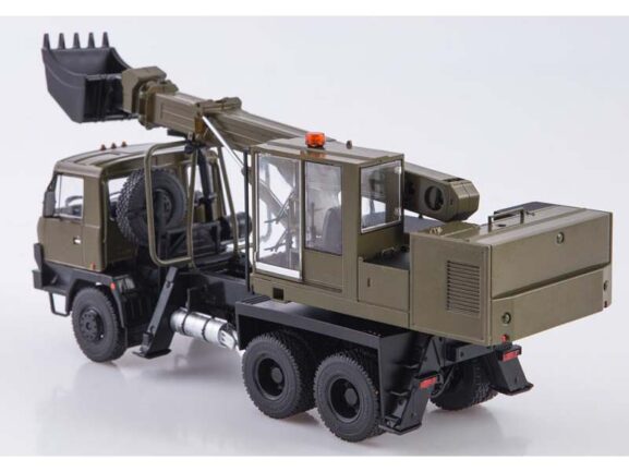 Экскаватор-планировщик UDS-114A (Tatra-815) хаки — изображение 4
