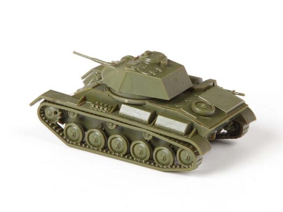 Советский легкий танк Т-80 (1:100) — изображение 5
