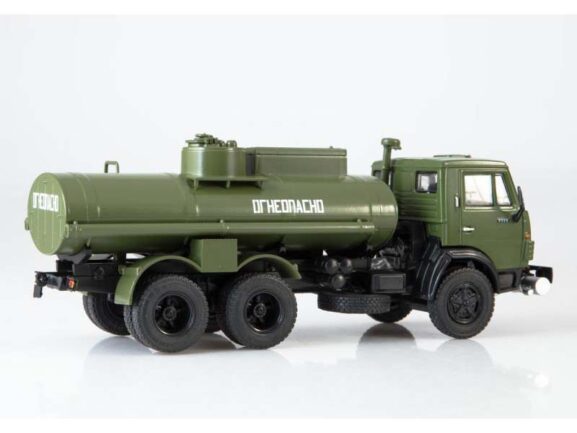 Топливозаправщик (бензовоз) АЦ-9 (КАМАЗ-5320) (Легендарные грузовики СССР №6) — изображение 2