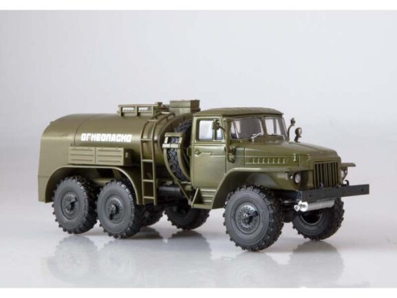 Топливозаправщик (бензовоз) ТЗ-5-375 (Урал 375) (Легендарные грузовики СССР №10) — изображение 4