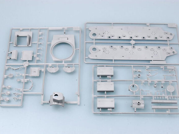 Немецкий тяжелый танк Pz.Kpfw KV-2 754(r) (трофейный КВ-2) (1:35) — изображение 3