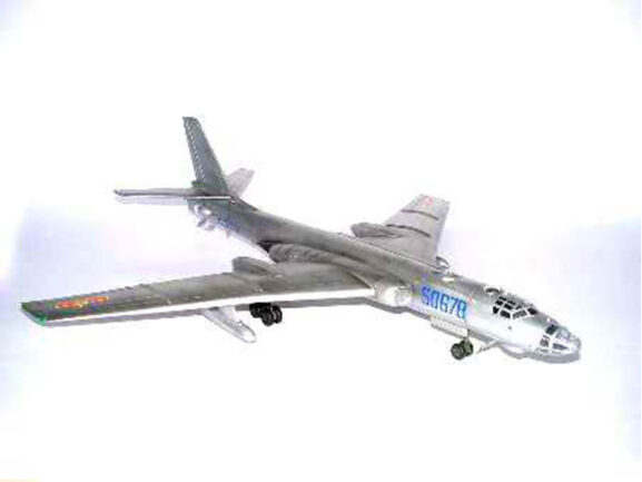 Китайский самолет-заправщик XIAN JHU-6 — изображение 2