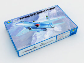 Советский истребитель завоевания превосходства в воздухе Су-27 (Flanker B) (1:72)