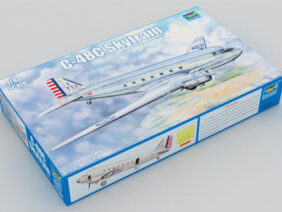 Американский военно-транспортный самолет Douglas C-48C Skytrain