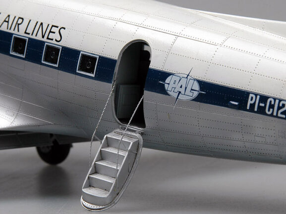 Американский военно-транспортный самолет Douglas C-48C Skytrain — изображение 16