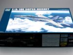 Американский палубный истребитель-бомбардировщик F/A-18E Super Hornet (Trumpeter)