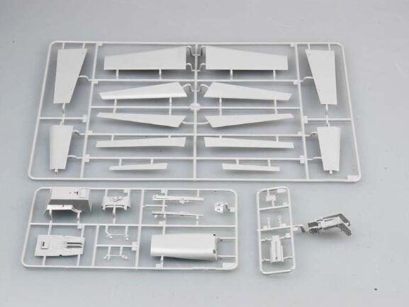 Американский палубный истребитель-бомбардировщик F/A-18E Super Hornet (Trumpeter) — изображение 12