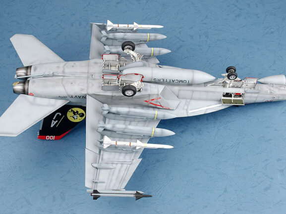 Американский палубный истребитель-бомбардировщик F/A-18E Super Hornet (Trumpeter) — изображение 24