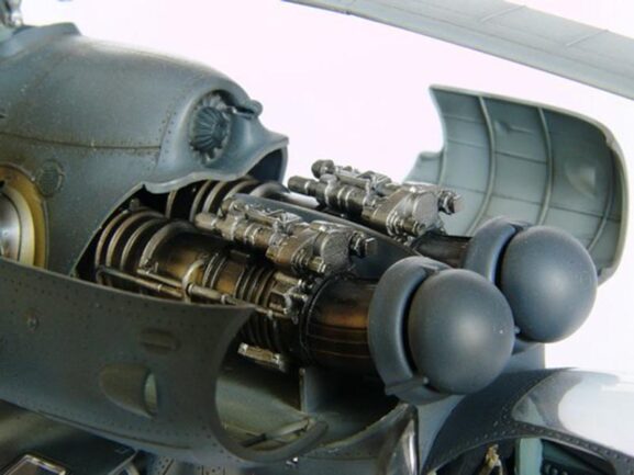 Советский ударный вертолет Ми-24В (Trumpeter) — изображение 21