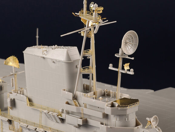 Американский авианосец USS Midway CV-41 1945 (Мидуэй) — изображение 8