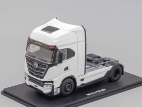 Седельный тягач Iveco Nikola Tre BEV (2020)