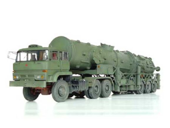 Китайский седельный тягач с баллистической ракетой DF-1 — изображение 7