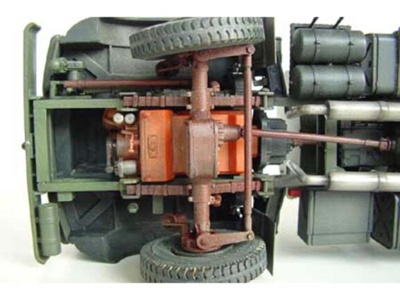 Китайский седельный тягач с баллистической ракетой DF-1 — изображение 9
