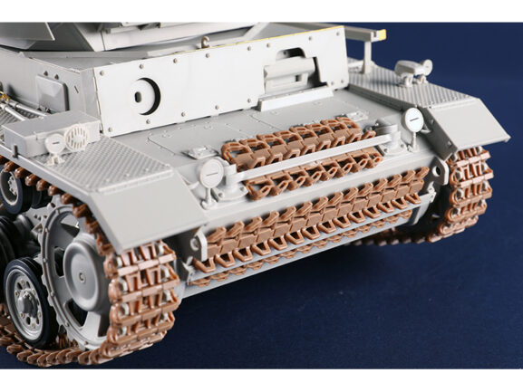 Немецкий средний танк Pz.Kpfw.III Ausf.J (T-III) (Trumpeter) — изображение 27
