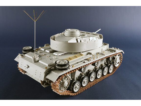 Немецкий средний танк Pz.Kpfw.III Ausf.J (T-III) (Trumpeter) — изображение 28