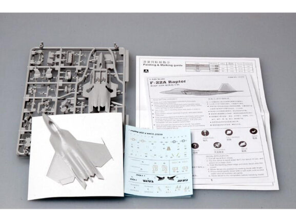 Американский истребитель Lockheed Martin F-22A Raptor (Trumpeter) — изображение 3
