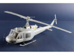 Американский многоцелевой вертолет Bell UH-1B Huey (Trumpeter) — изображение 12