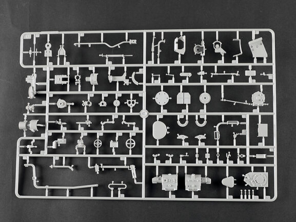 Немецкий тяжелый танк Pz.Kpfw.VI Ausf.E "Тигр" средний (1:16) — изображение 32