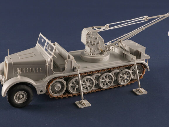 Немецкий полугусеничный тягач Sd.Kfz.9/1 с краном 6т Bilstein — изображение 4