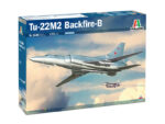 Советский дальний бомбардировщик-ракетоносец Ту-22М2 Backfire B (Italeri)