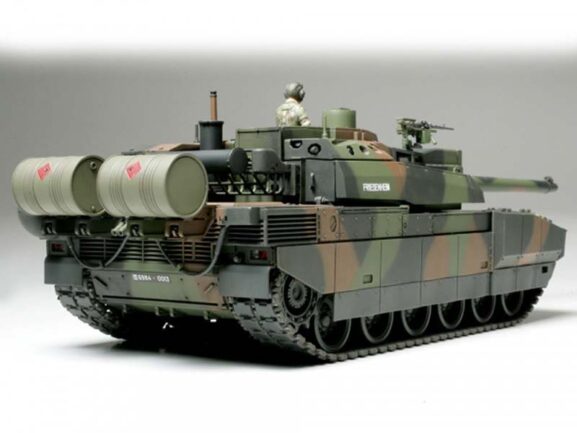 Французский основной танк Leclerc Series 2 с фигурой командира — изображение 6