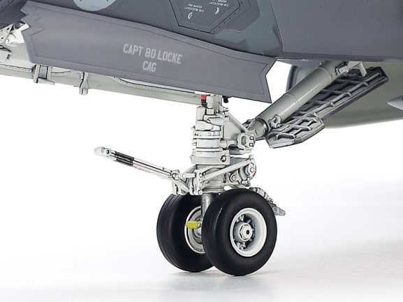 Истребитель-бомбардировщик Lockheed Martin F-35C Lightning II — изображение 19