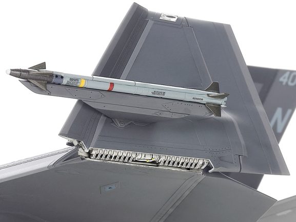 Истребитель-бомбардировщик Lockheed Martin F-35C Lightning II — изображение 6