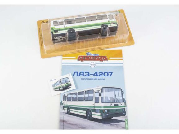 Автобус ЛАЗ-4207 (Наши Автобусы №72) — изображение 6