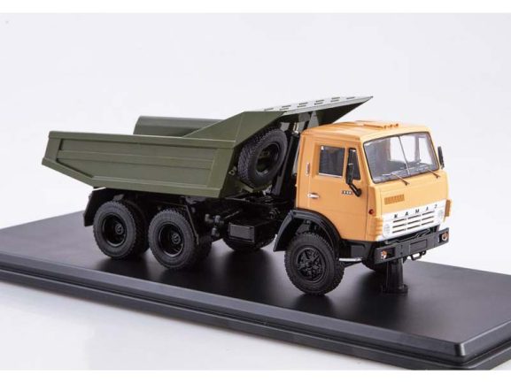 Самосвал КАМАЗ-5511 (оранжевый/хаки) — изображение 3