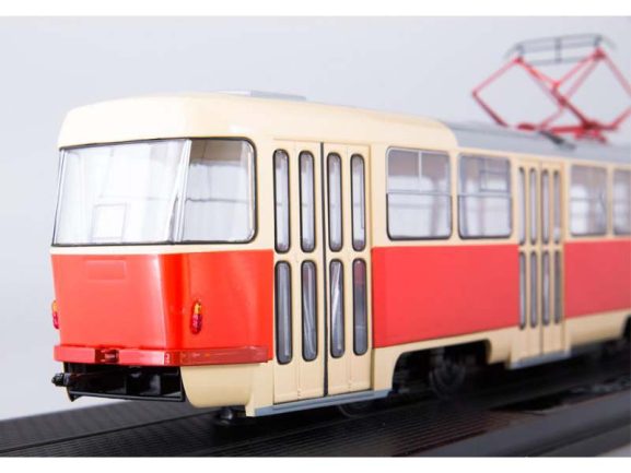 Трамвай Tatra-T3SU (красный) — изображение 11