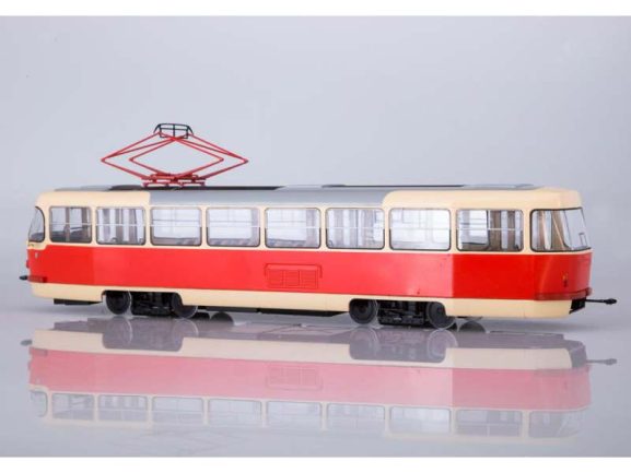 Трамвай Tatra-T3SU (красный) — изображение 18