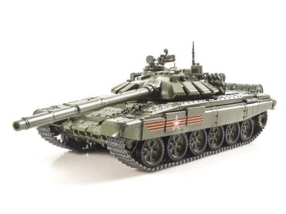 Российский основной боевой танк Т-72Б3 (Наши Танки №17) — изображение 8